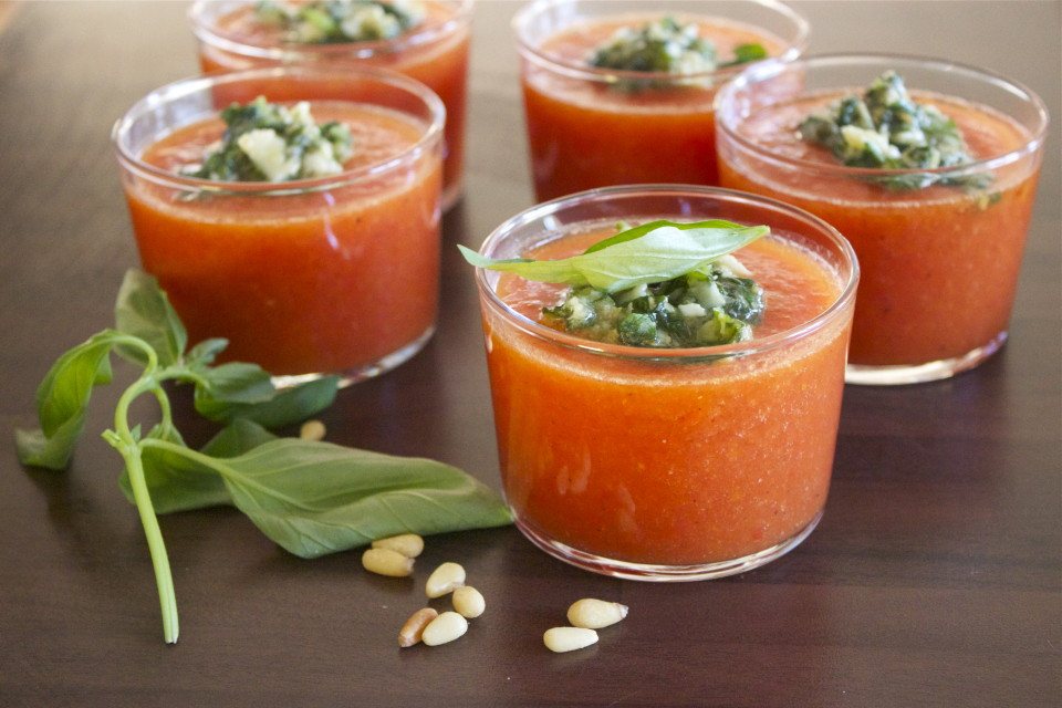 Gazpacho met pesto