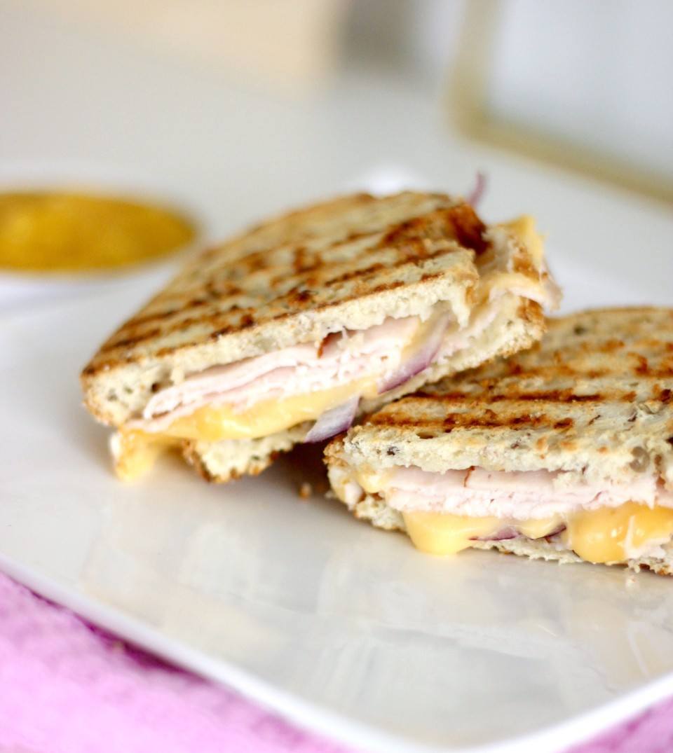 Spelt tosti met kipfilet en mango1