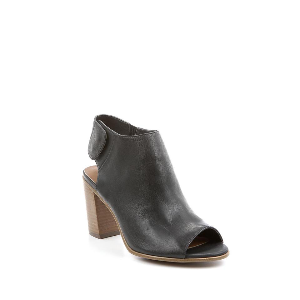 STEVEMADDEN_NONSTOP_EUR109.99_2