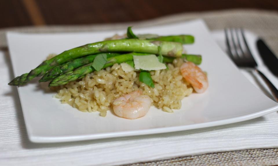 Risotto met garnalen en groene asperges