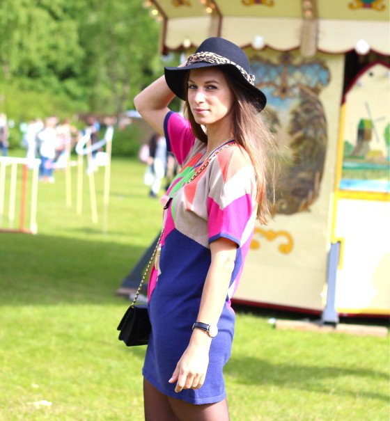 b.loved jurk met gekleurde vlakken5