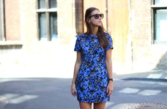 Kobaltblauw bloemen jurk