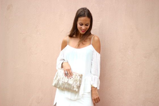 Witte outfit met metalic clutch7